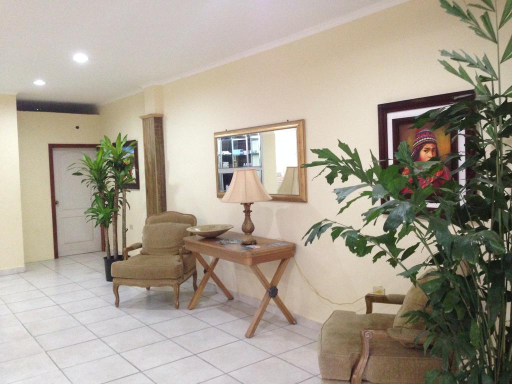 Hotel Carnaval La Ceiba Exteriér fotografie