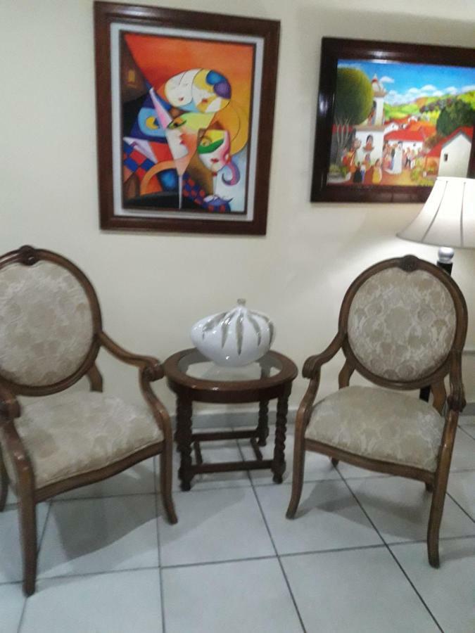Hotel Carnaval La Ceiba Exteriér fotografie