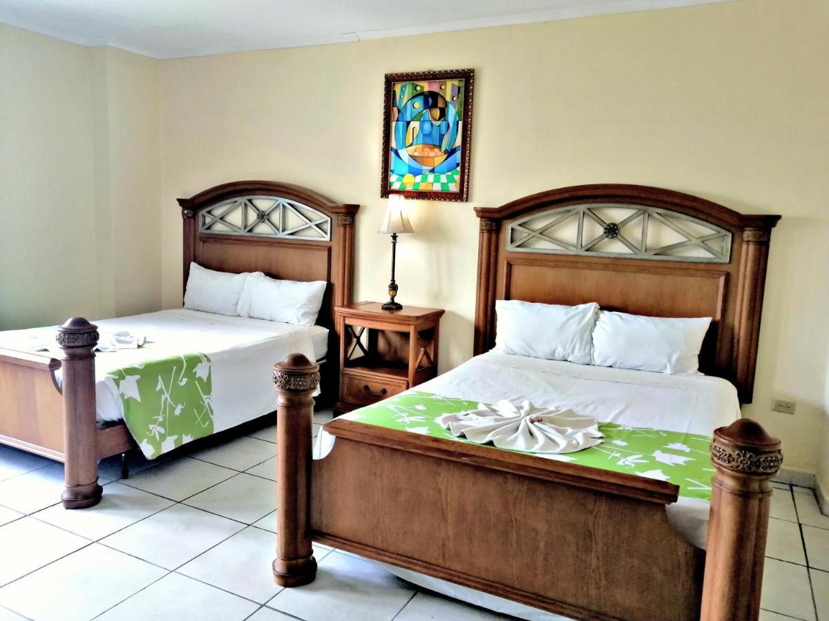 Hotel Carnaval La Ceiba Exteriér fotografie